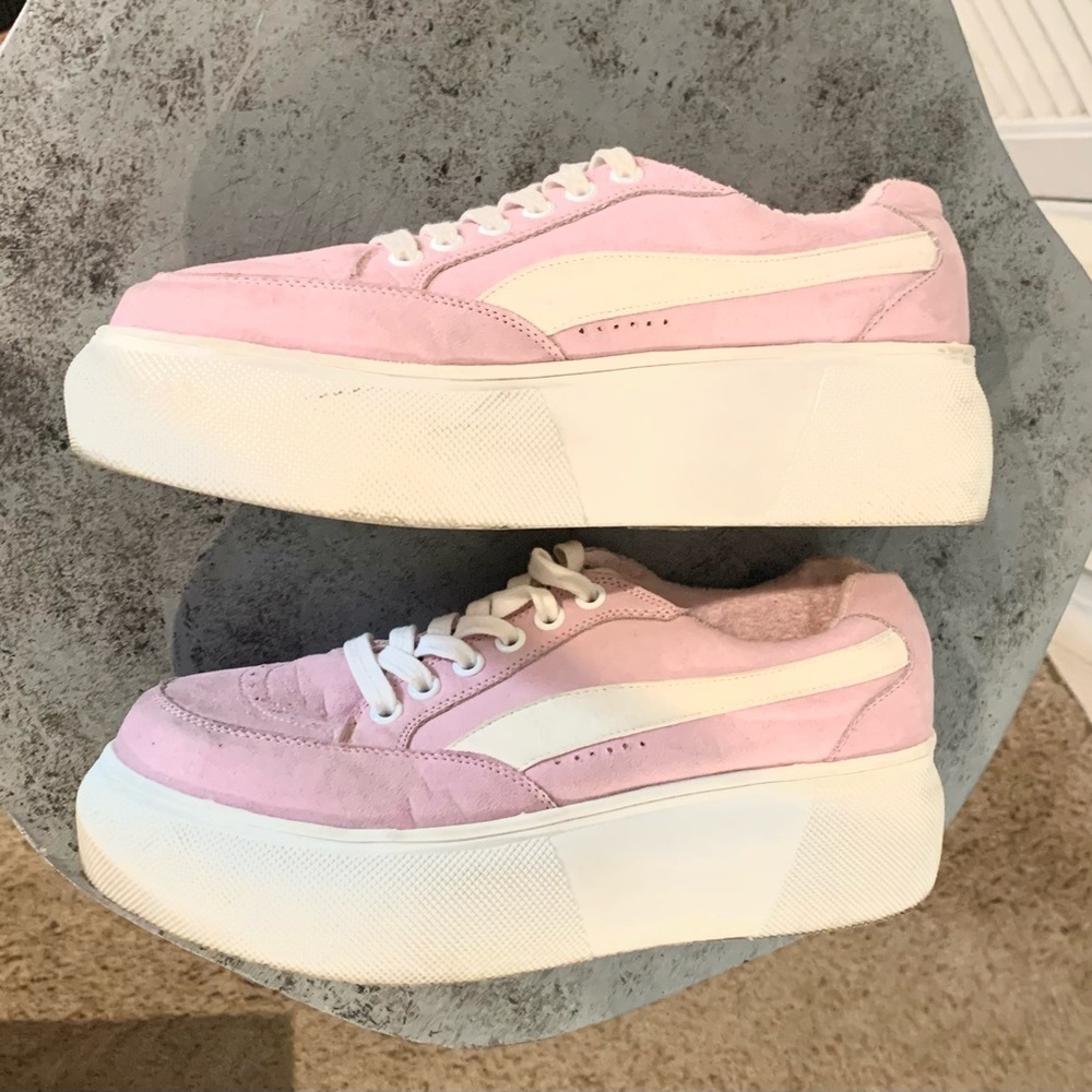 🆕Madden Girl “Ollie” Pink Lace Up platform Sneaker, Size 8 - Picture 3 of 7